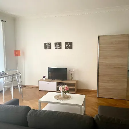 Appartement 600 M From Train Station *